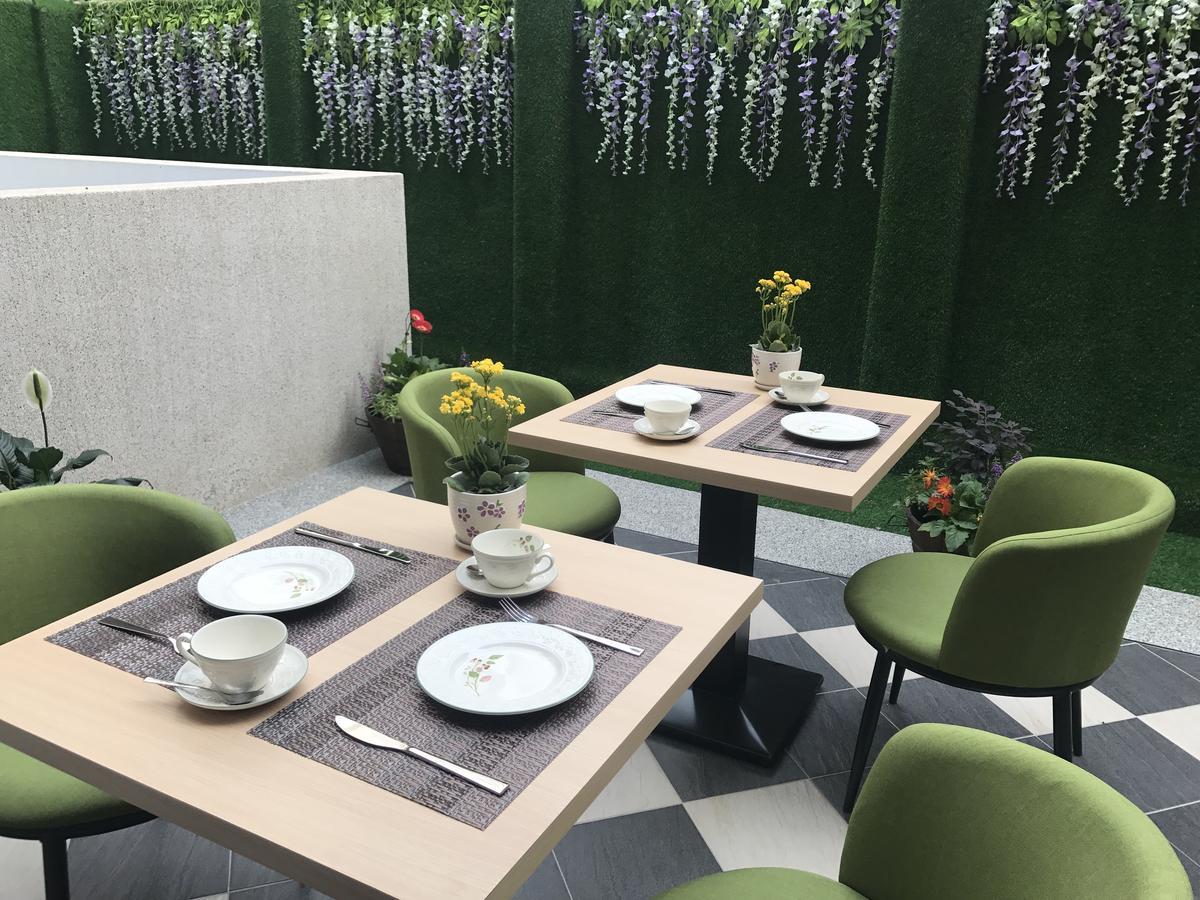 Hotel 晨光飯店 Chiayi Exterior foto