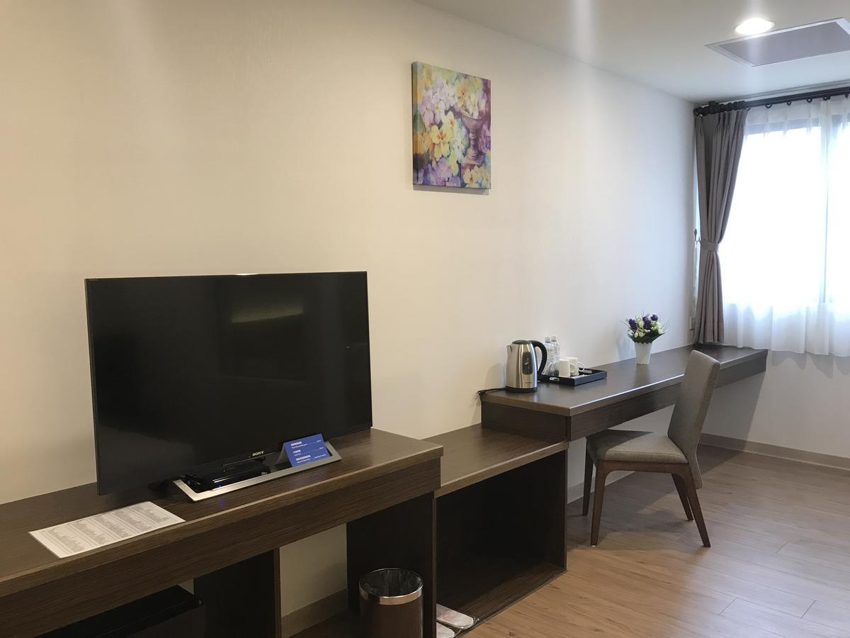 Hotel 晨光飯店 Chiayi Exterior foto